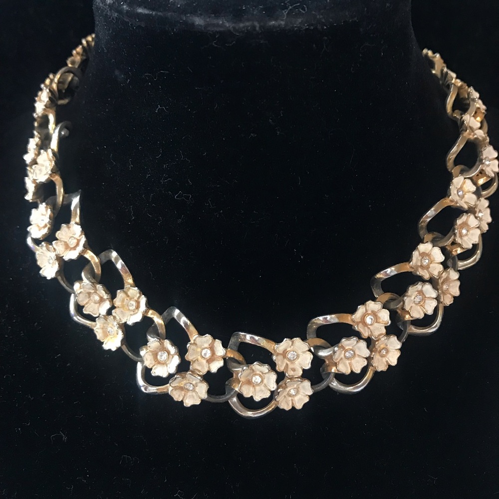 Vintage necklace Coro